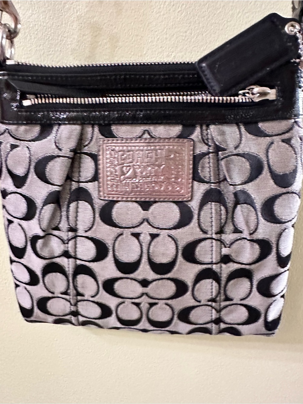 Coach Signature Poppy  Bag in Black and Silver. EUC with hang tag
